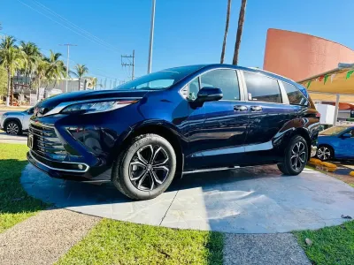 Toyota Sienna | 2026